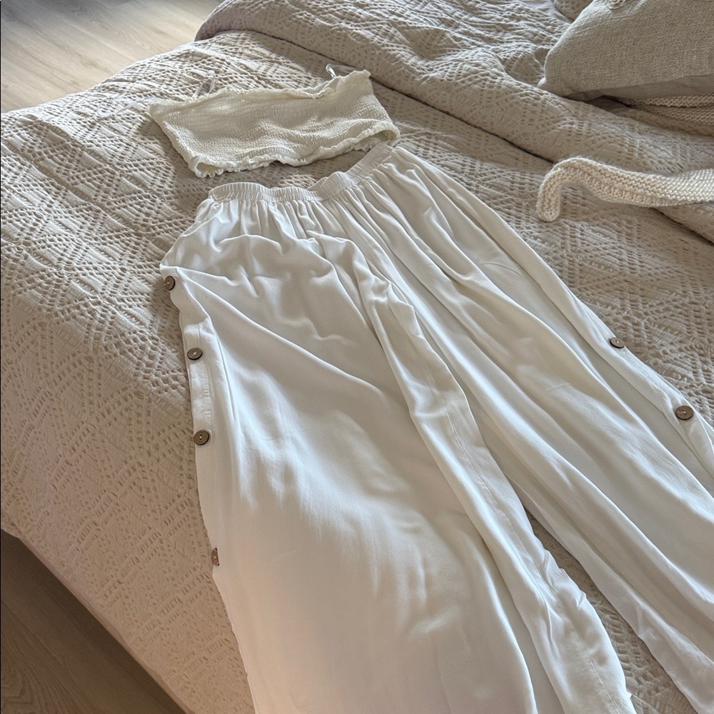 Lulu's Cream Button-Detail Pants with ribbed tube top fits like small